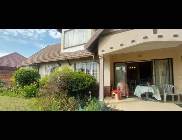 3 BEDROOM HOUSE FOR SALE IN BRUMA